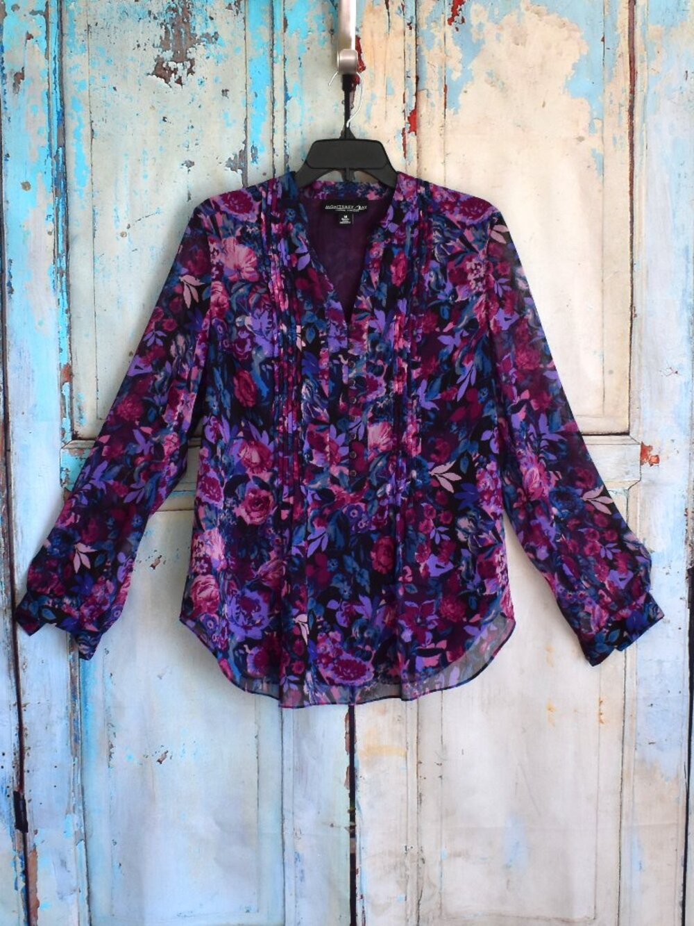 Women's Monterey Bay Clothing Flower Blouse Long Sleeve MEDIUM Purple Multi